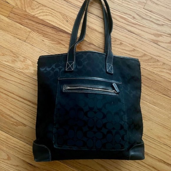 COACH black signature C fabric tote - Picture 1 of 8